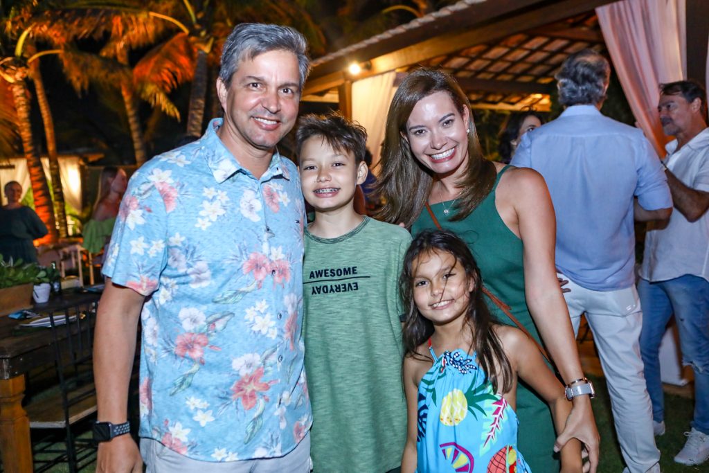 Romulo, Bruno, Cecilia E Renata Soares