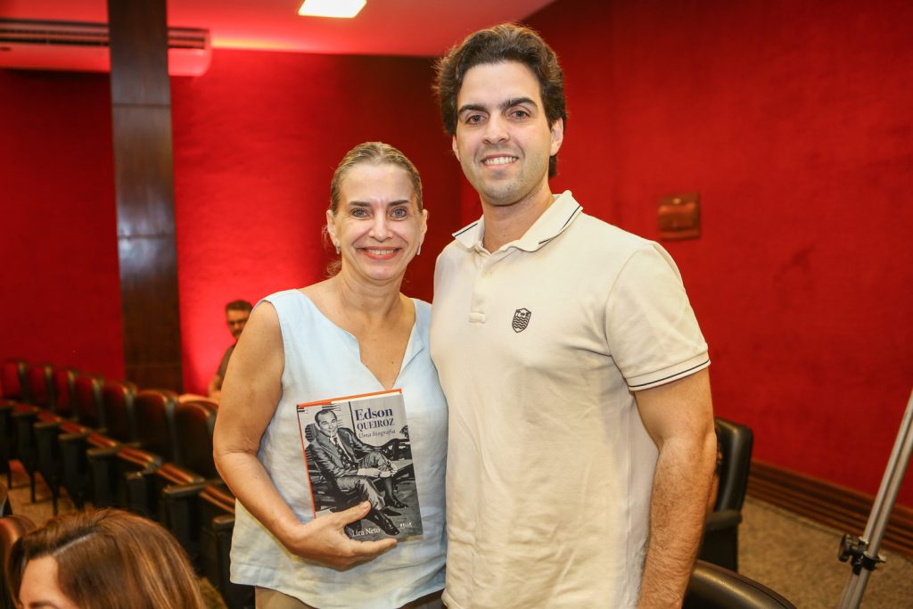 Simone E Andre De Cavalcante