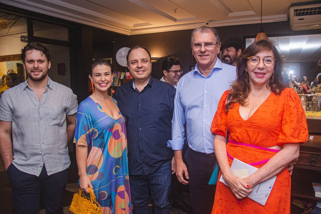 Victor Perlingeiro, Talita Fermanian, Alexandre Fermanian, Randal Pompeu E Gina Pompeu