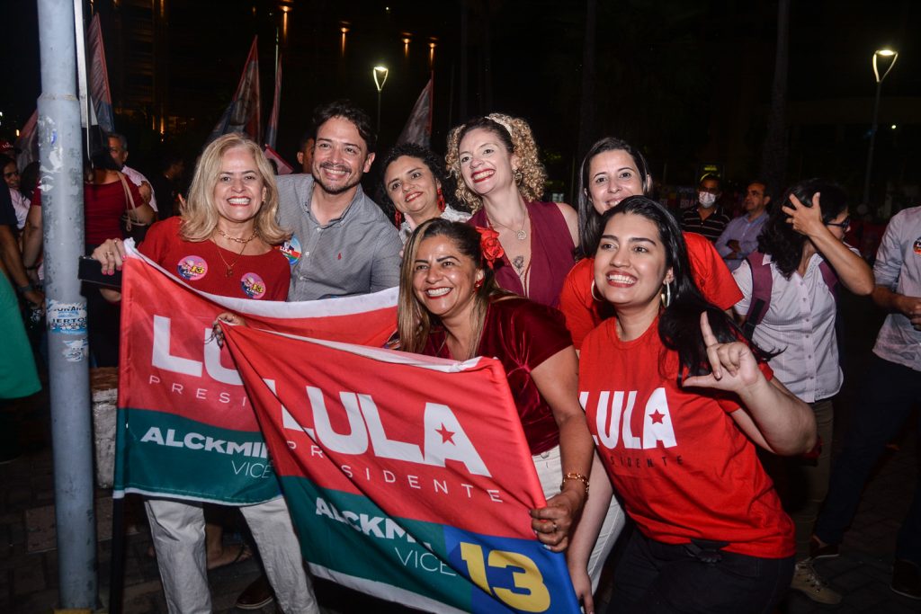 Aniversário De Lula Em Fortaleza (20)