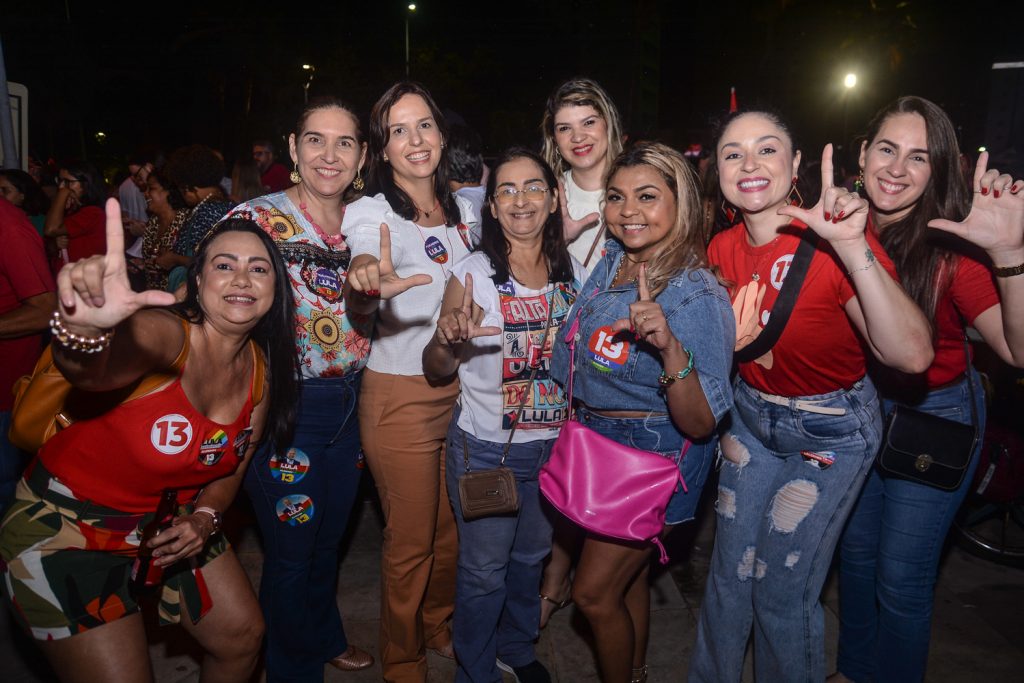 Aniversário De Lula Em Fortaleza (23)