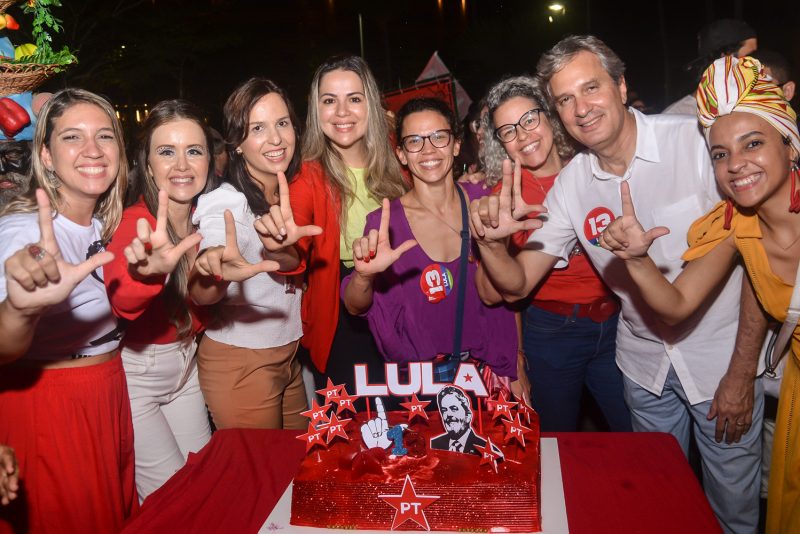 Aniversário De Lula Em Fortaleza (27)