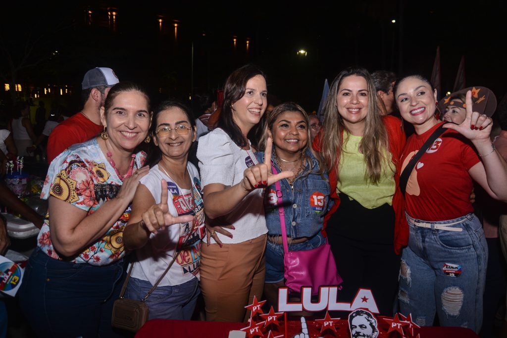 Aniversário De Lula Em Fortaleza (28)