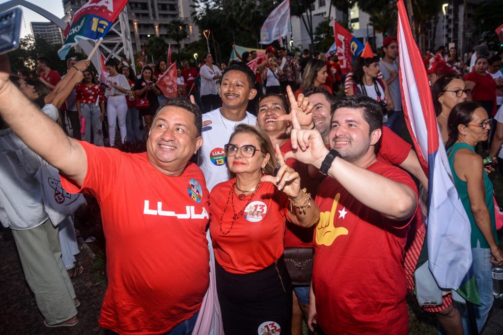 Aniversário De Lula Em Fortaleza (6)