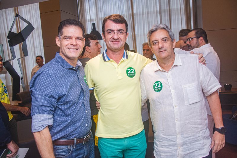 QG Bolsonarista - Beto Studart reúne lideranças empresariais em ato pro-Bolsonaro no BS Design