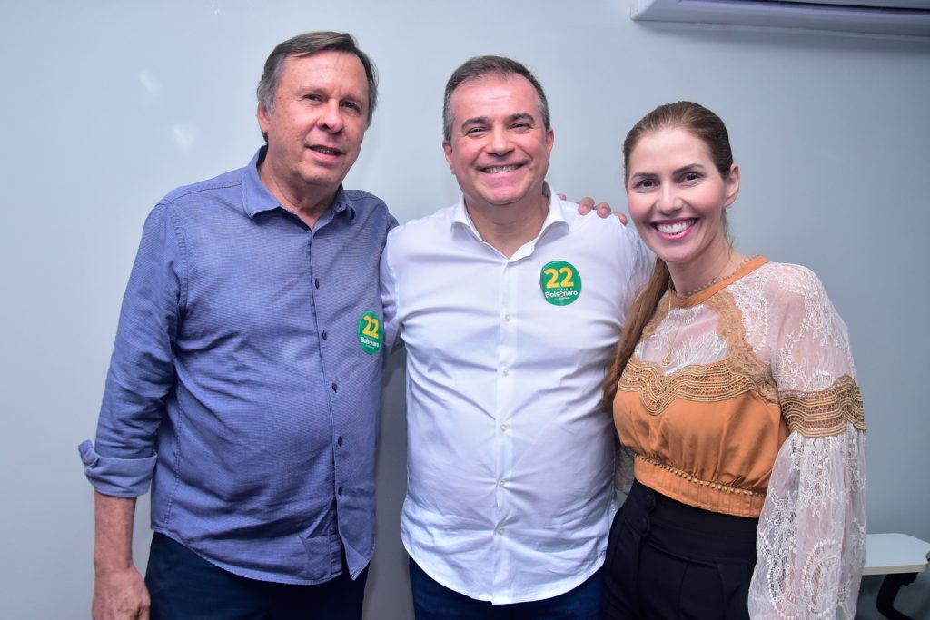 José Simões, Ricardo Bezerra E Flávia Braga