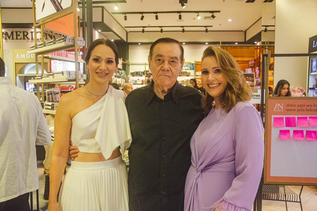 Juliana Carneiro, Rosalvo Carneiro E Renata Carneiro