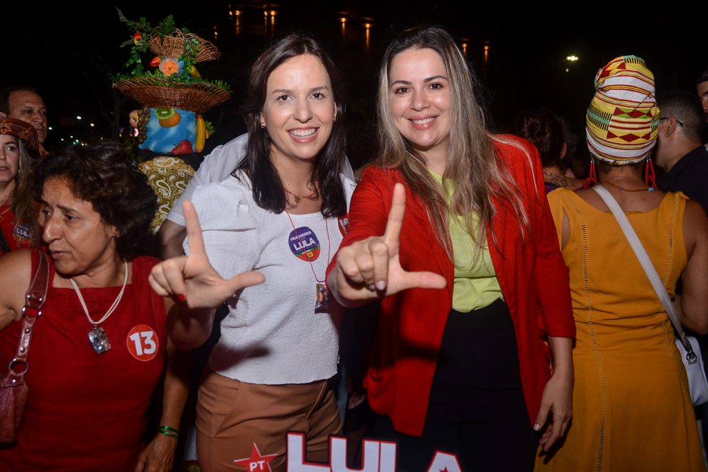 Lia Freitas E Onélia Santana (1)