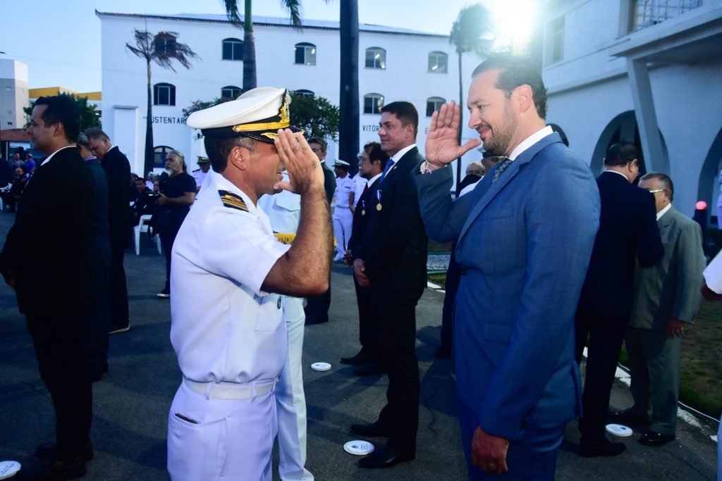 Comandante Daniel Rocha E Daniel Oliveira (2)