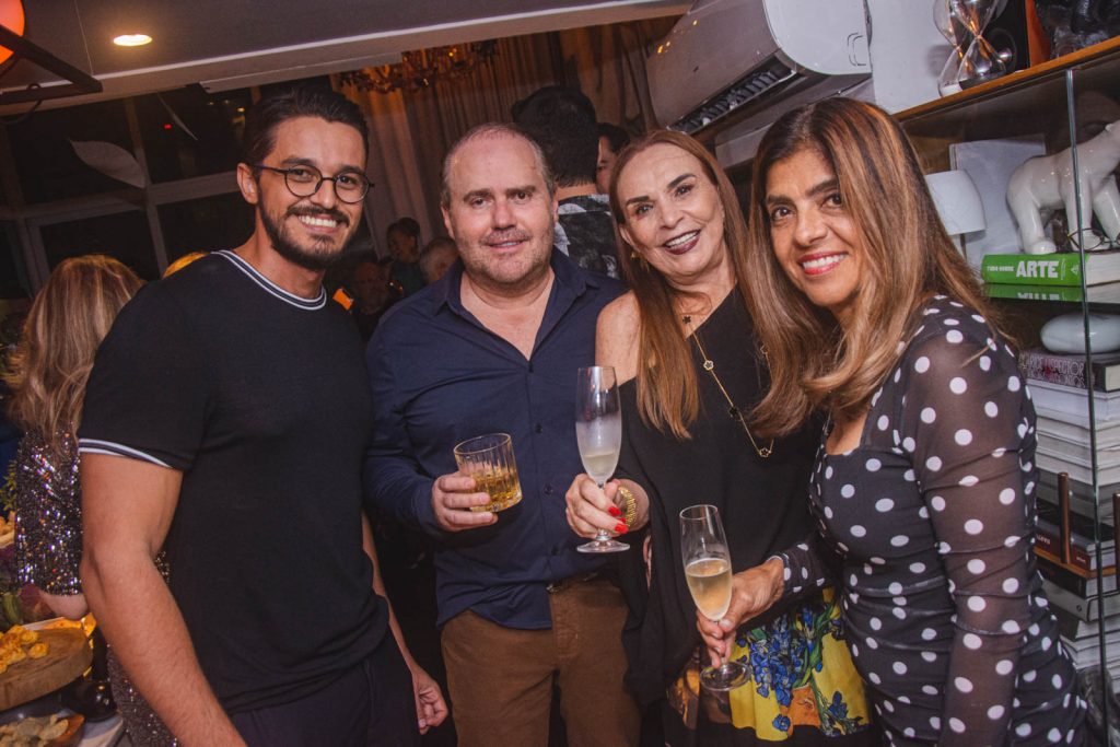 Edvan Sousa, Roberto Pamplona, Simone Bellim E Karla Maia