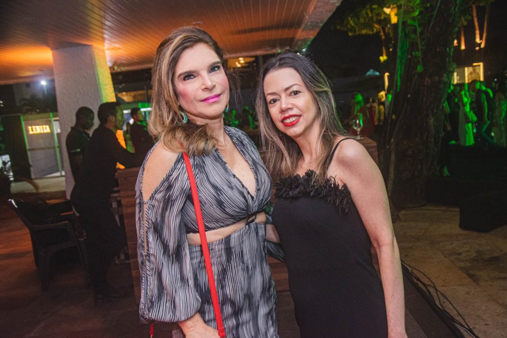 Fabiana Lustosa E Karol Bang