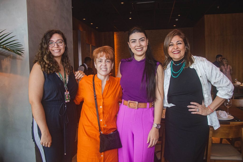 Heloisa Vasconcelos, Rachel Mendonca, Tamires Brito E Carla Soraya