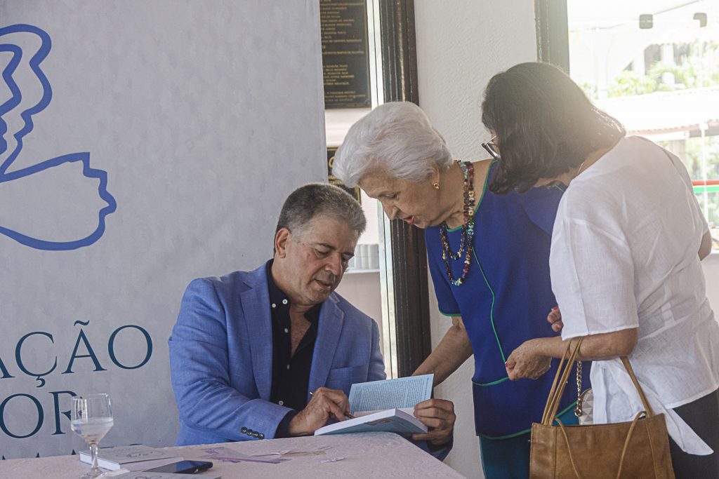 Lançamento Do Livro De Fernando Melo (3)