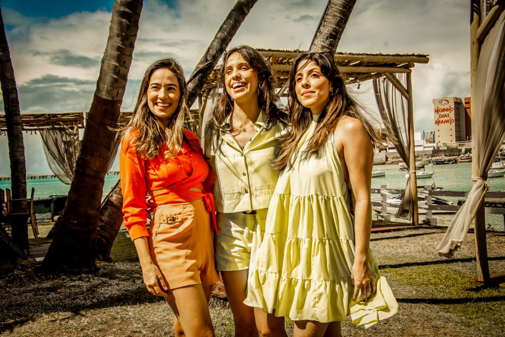 Larissa, Carolina E Malu Magalhães