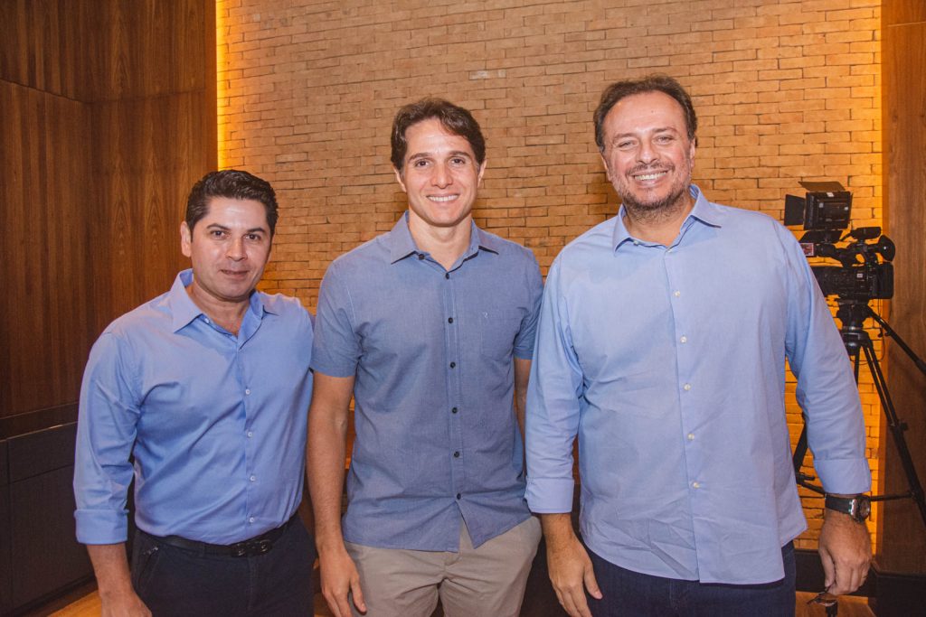 Pompeu Vasconcelos, Benjamin Oliveira E Adriano Nogueira