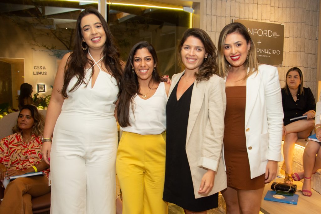 Raphaela Assunção, Barbara Oliveira, Raiza Teles E Renata Abreu