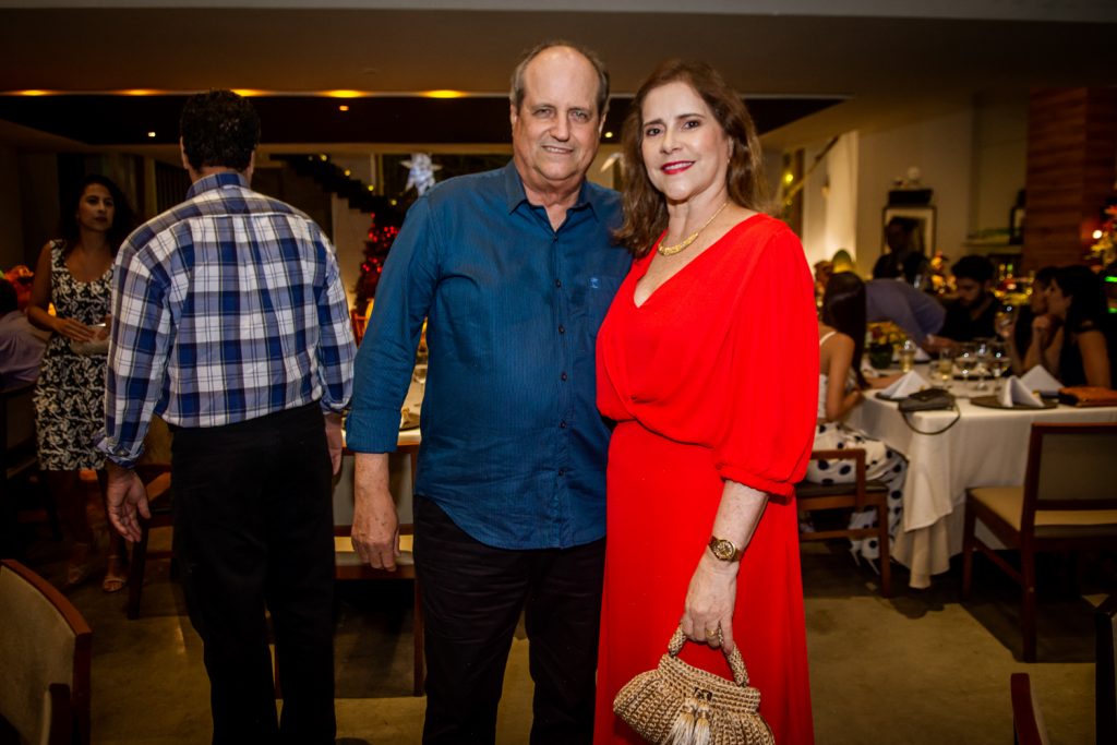 Adriano E Inês Martins