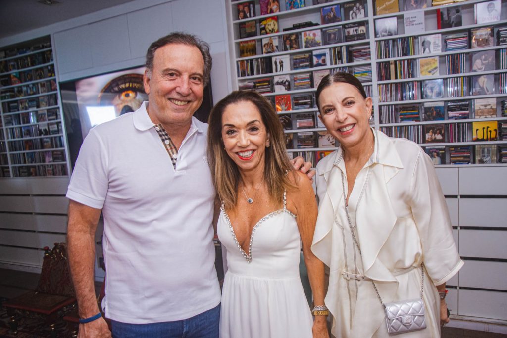 Binho Bezerra, Marcia Tavora E Luciana Bezerra