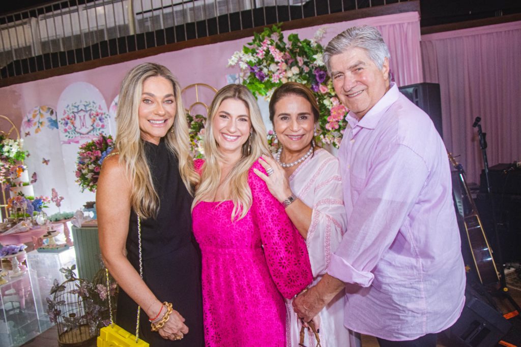 Celia Magalhaes, Bruna Magalhaes, Patricia Macedo E Amarilio Macedo