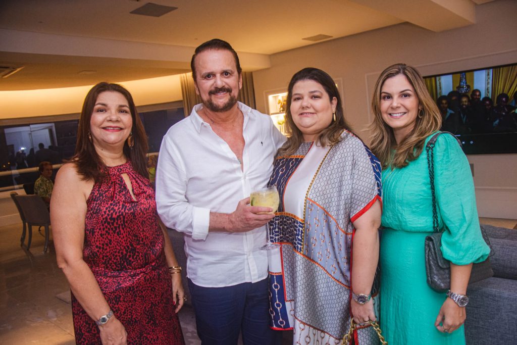 Celina Castro Alves, Adrisio Camara, Camila Camara E Luciana Sena