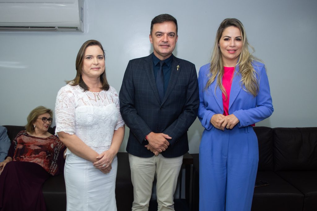 Cristiane Leitão, Fernando Santana E Onélia Santana