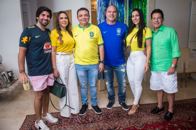 Rafaela e Deib Otoch recebem para a partida Brasil x Croácia pelas quartas  de final da Copa do Catar 2022 - Portal IN - Pompeu Vasconcelos - Balada IN