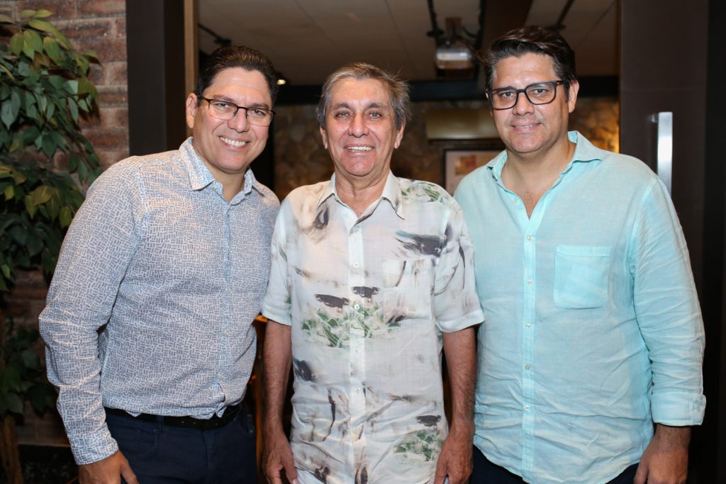 Henrique Carvalho,sabino Henrique E Leonardo Carvalho