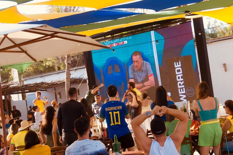 Torcida pé quente - Praiow entra em ebulição durante a partida entre Brasil e Coreia do Sul