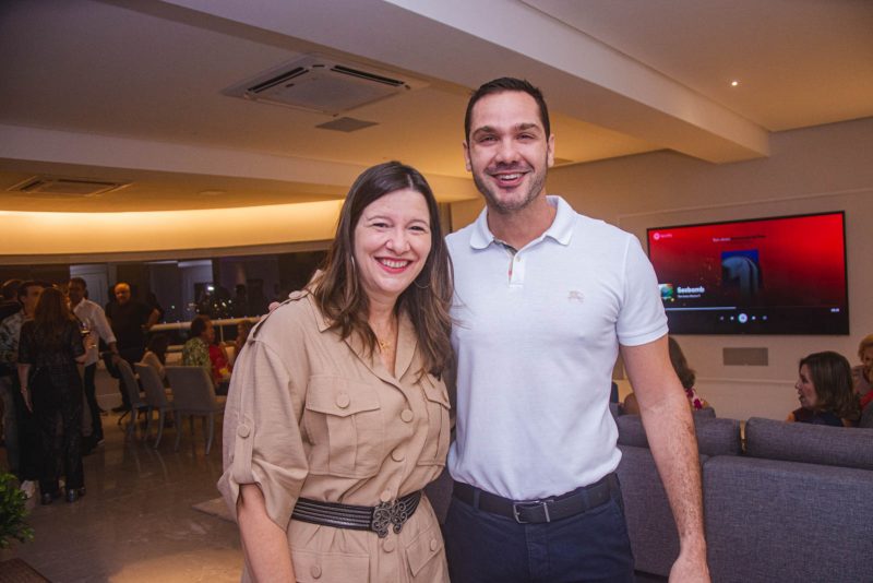 Triplo Brinde - Adriano Nogueira arma sessão sopro de velinhas para Carmen Rangel, Adrisio Câmara e José Carlos Pontes