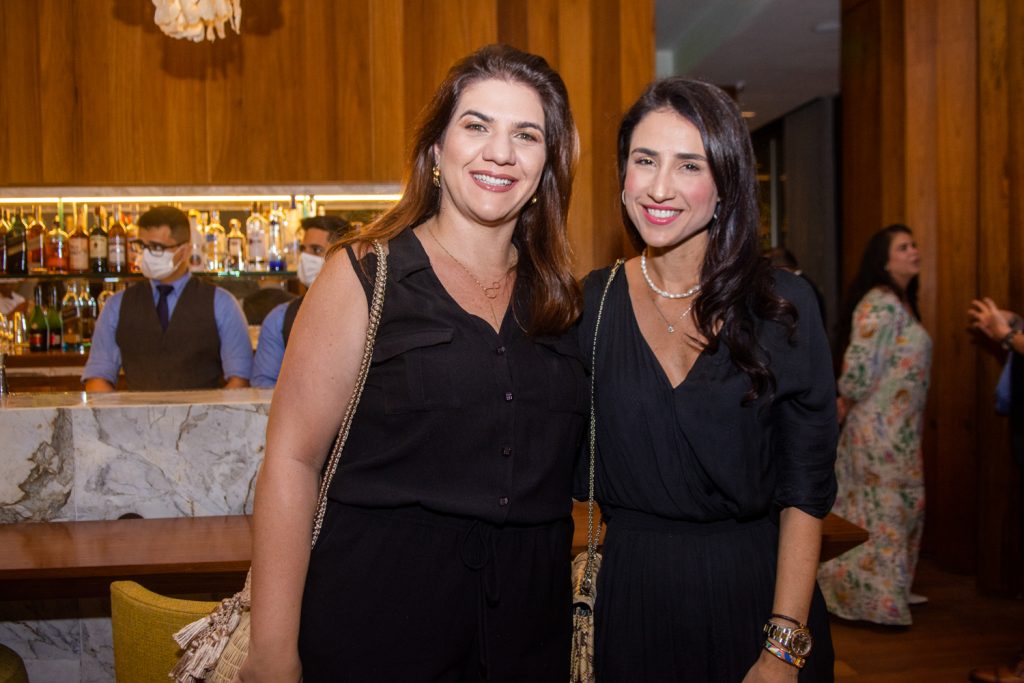 Luciana Reis E Lia Quinderé (2)