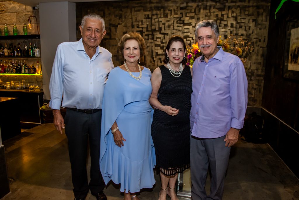 Maurício E Lúcia Medeiros E Inês E Armando Medeiros