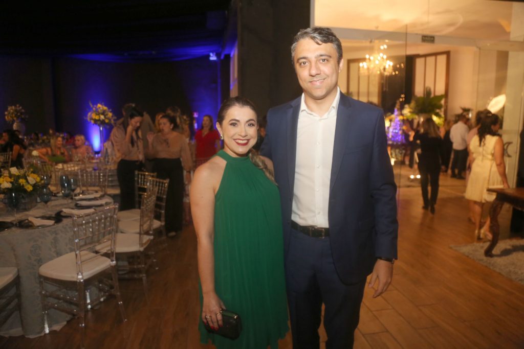 Maya Santiago E Afonso Belarmino