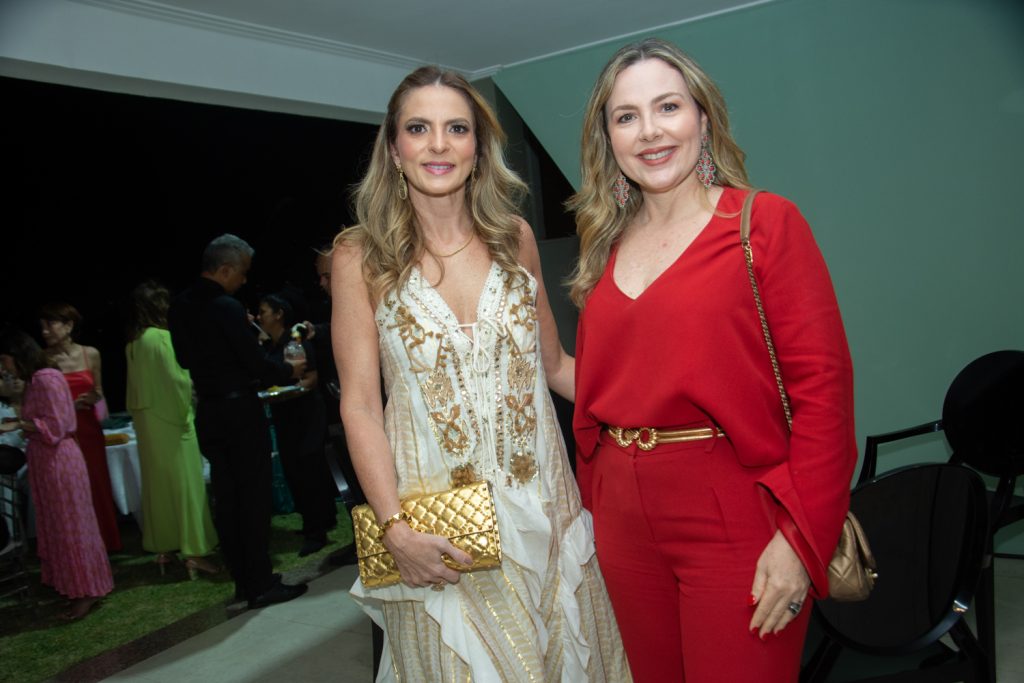 Michelle Aragão E Suyane Studart