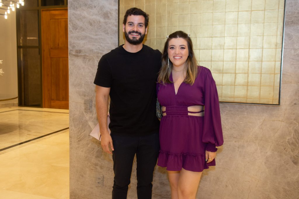 Rodrigo Muniz E Sabrina Esteves