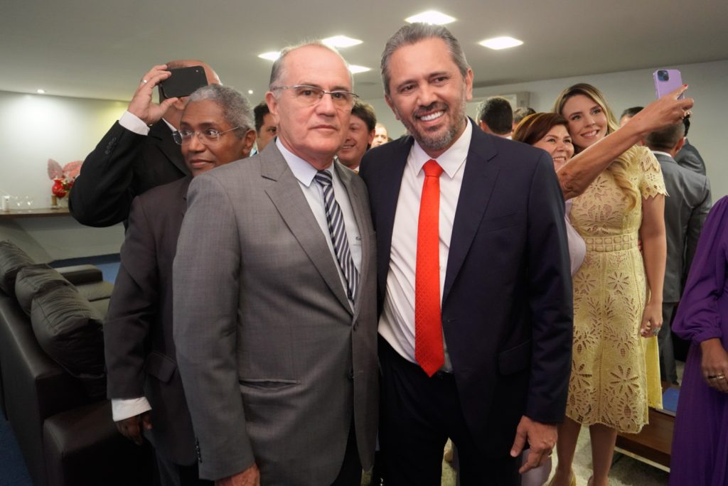 Antônio Granja E Elmano De Freitas