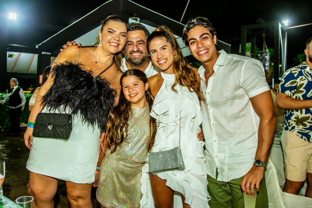 Danielle Mapurunga, Cristiano, Julia E Nicole Nobre, Davi Bezerra