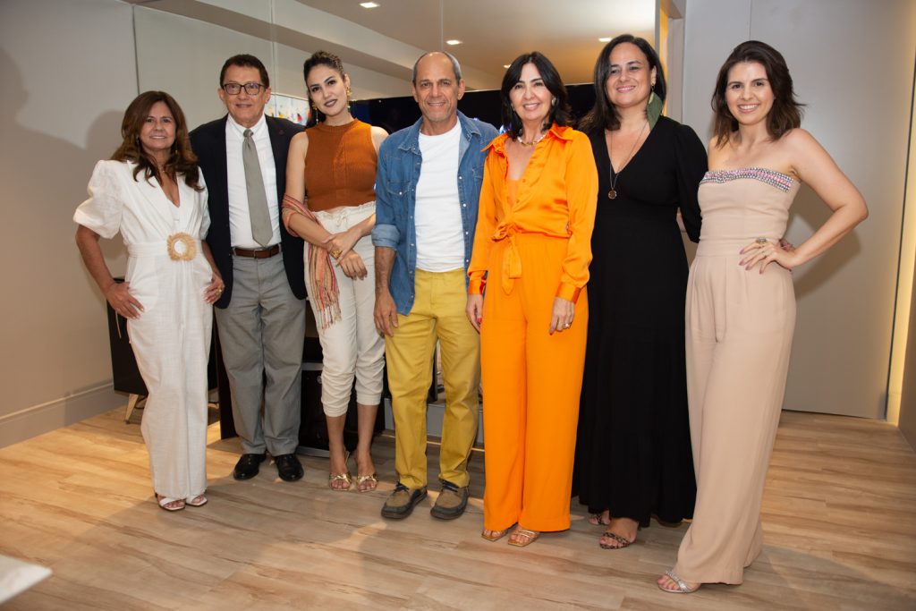 Dóris Maia Azevedo, Elpídio Nogueira, Jô Castro, Mano Alencar, Eliane Gomes, Alana Alencar E Eloísa Gomes (2)