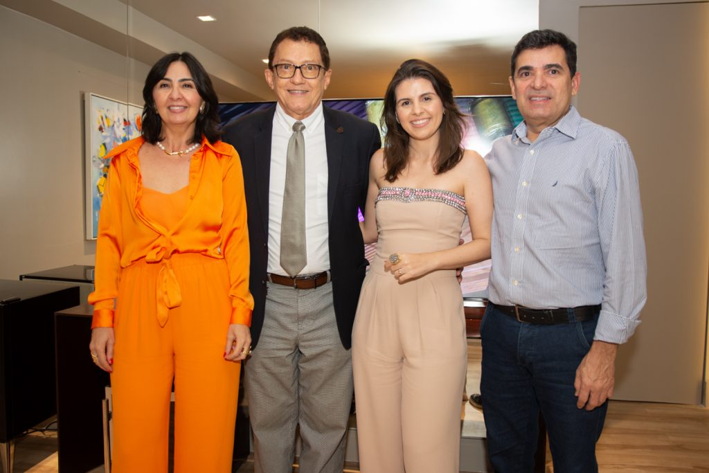 Eliane Gomes, Elpídio Nogueira, Eloísa Gomes E Maurício Alencar