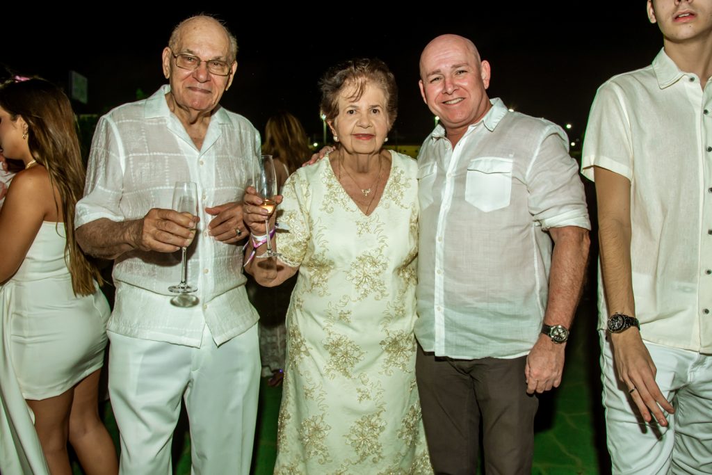 Gil Bezerra, Elisa Gradvohl E Ricardo Bezerra (2)