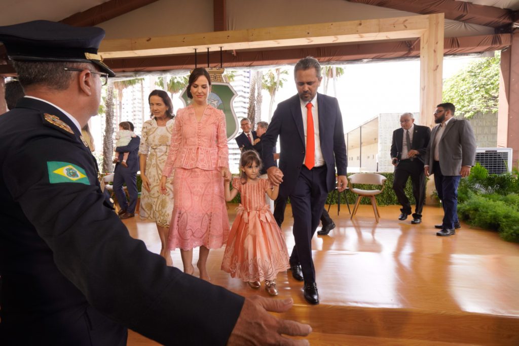 Izolda Cela, Lia, Beatriz E Elmano De Freitas