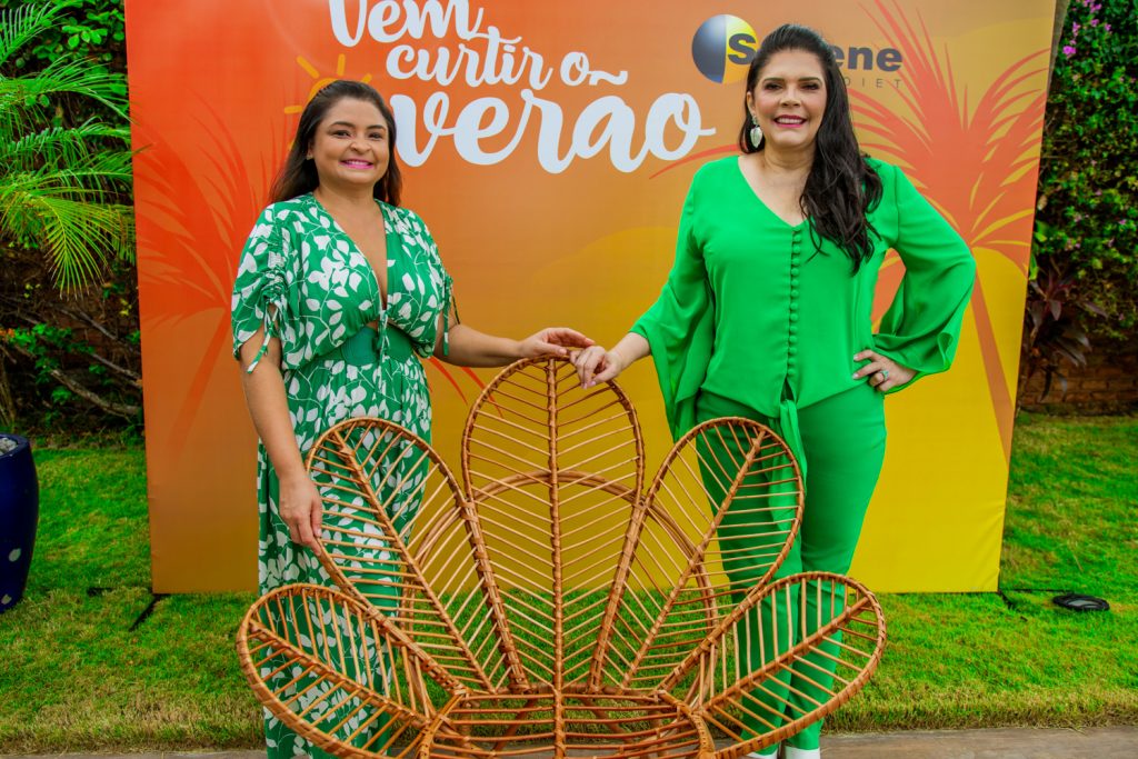 Jeane Felipe E Sellene Câmara. (1)