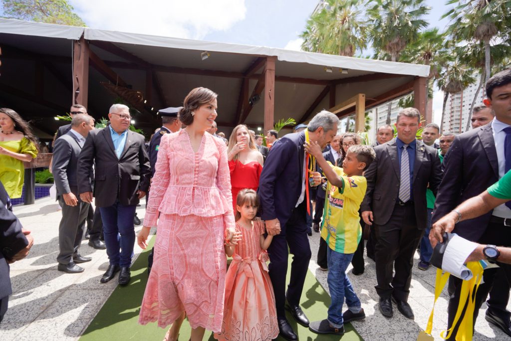 Lia, Beatriz E Elmano De Freitas (1)