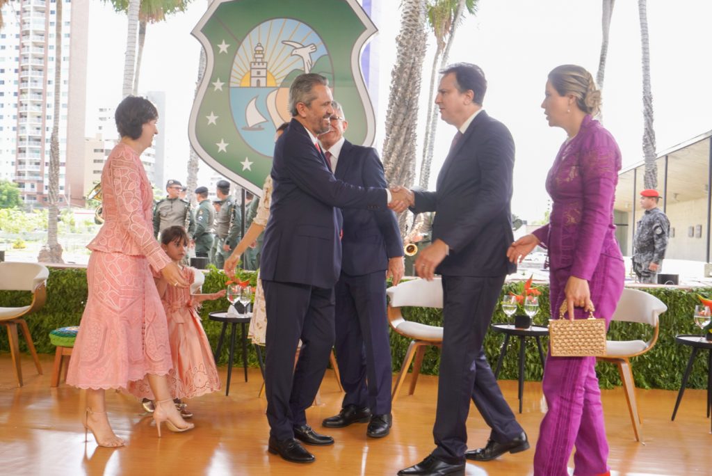 Lia, Beatriz E Elmano De Freitas, Vevéu Arruda, Camilo E Onélia Santana