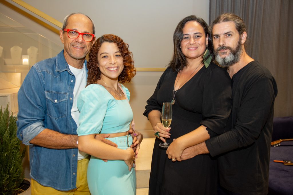 Mano Alencar, Ingrid Medeiros, Alana Alencar E Júlio Cesar