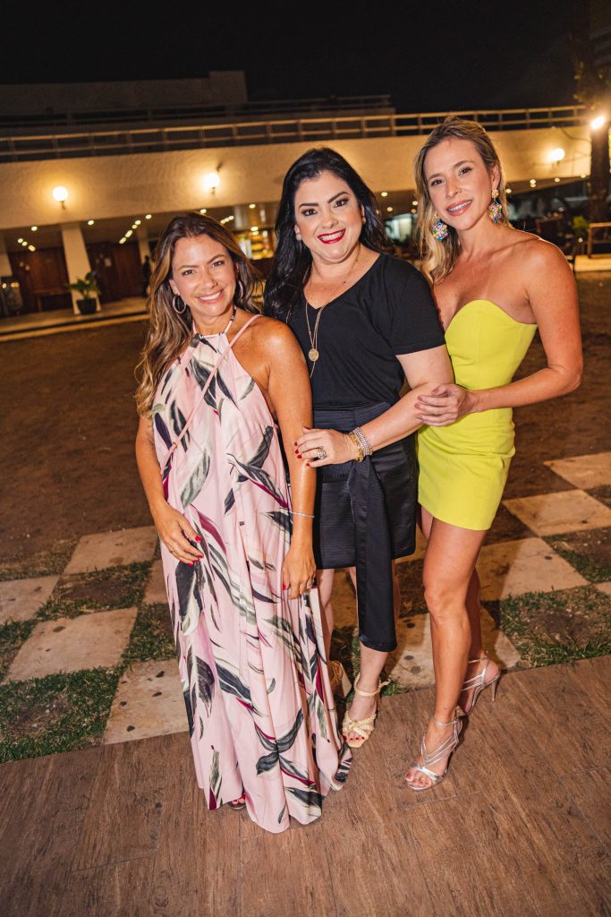 Vanessa Queiroz, Viviane Almada E Martinha Freire