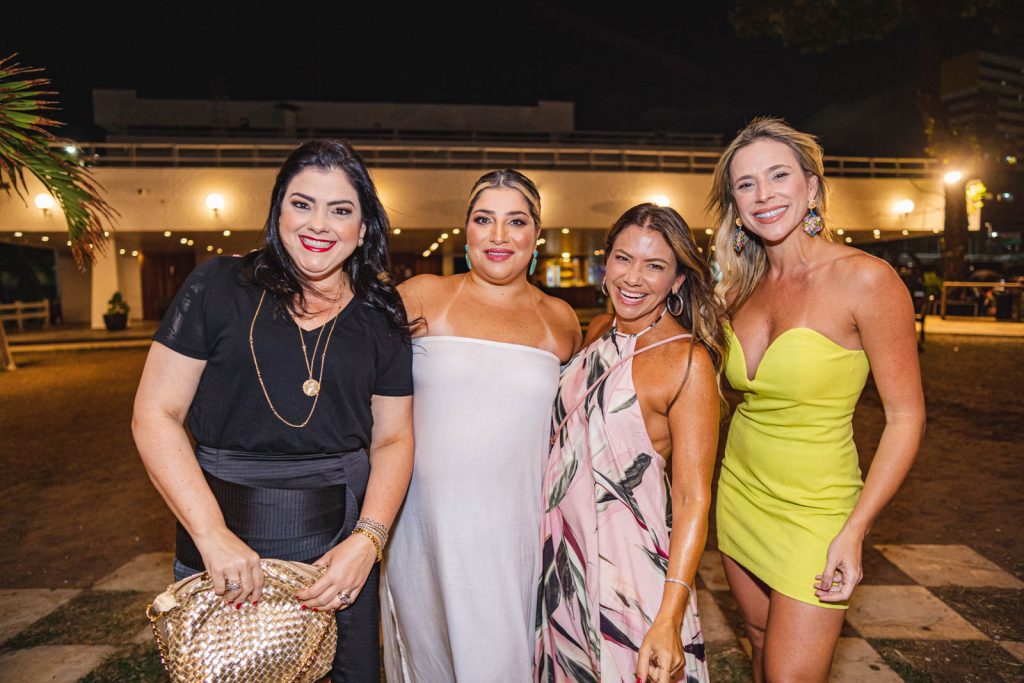 Viviane Almada, Manu Romcy, Vanessa Queiros E Martinha Freire