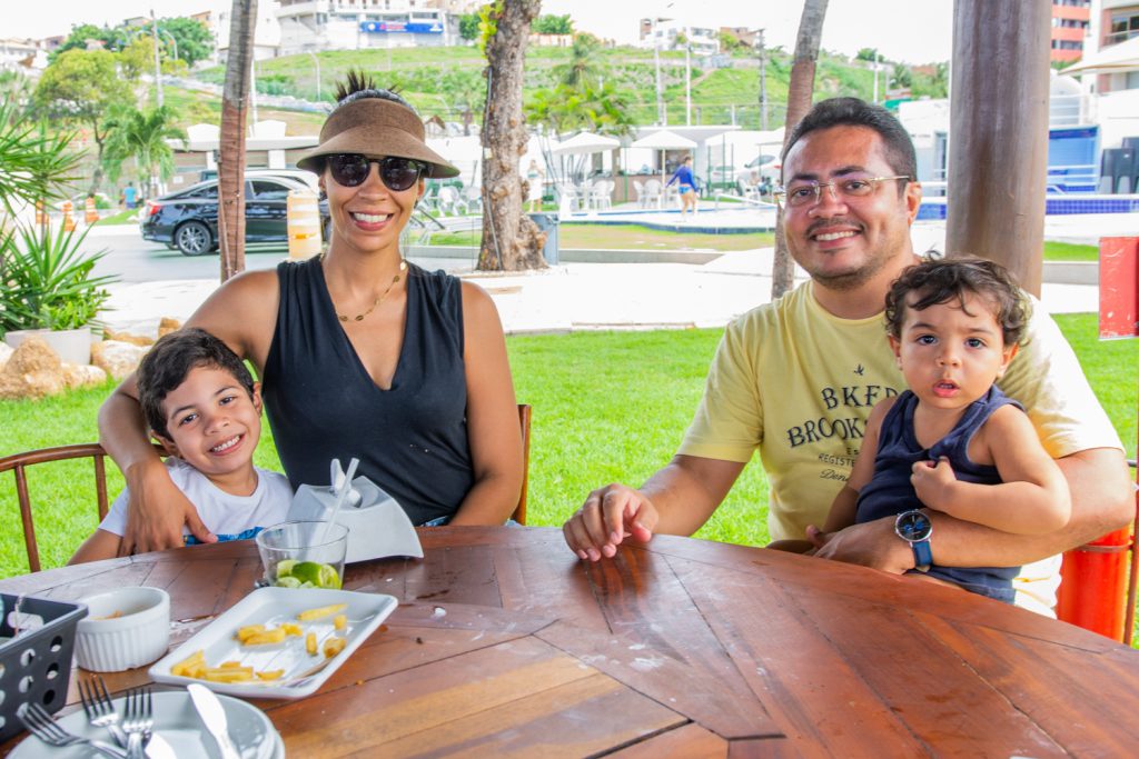 Arthur, Thais, José Pedro E Davi Ramos