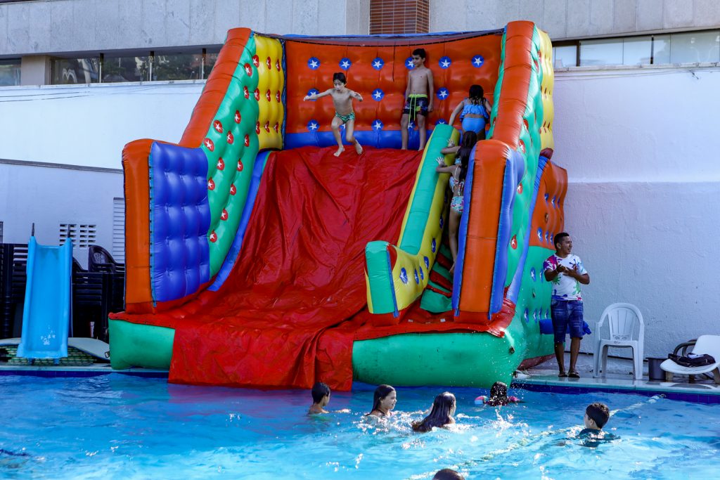 Festa Na Piscina