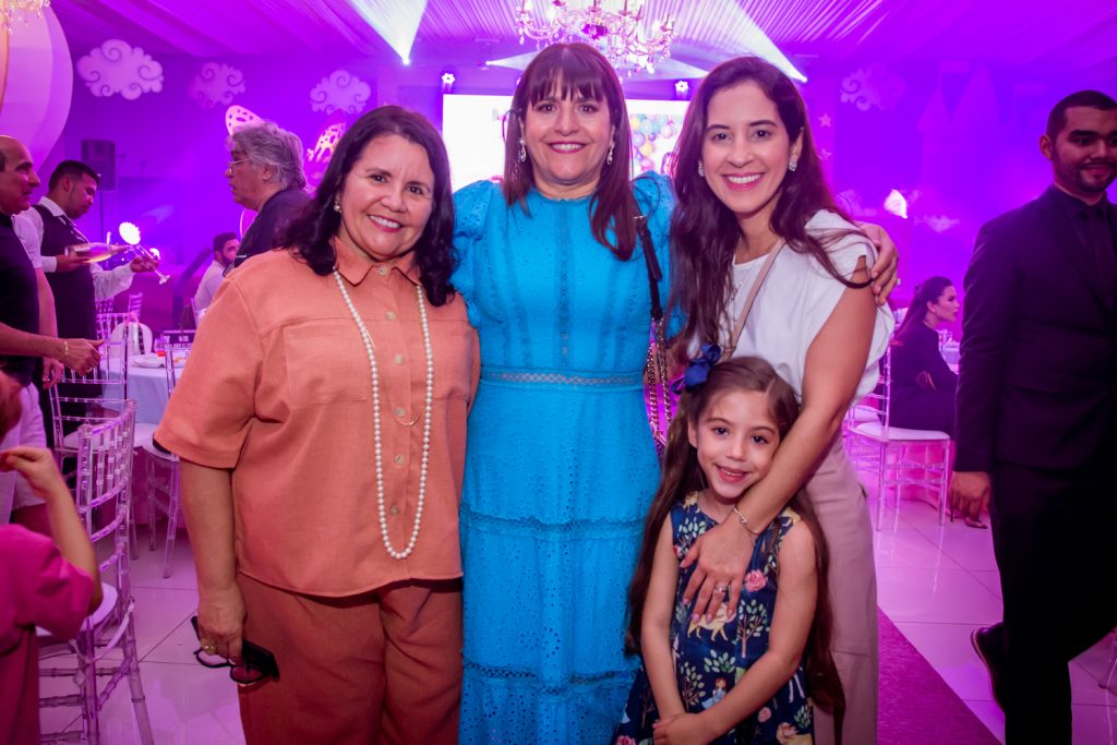 Ivana Castro, Cida Lemos, Julia E Sofia Ximenes