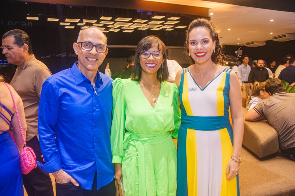 Marcelo Teixeira E Jucilene Pereira E Karol Mota